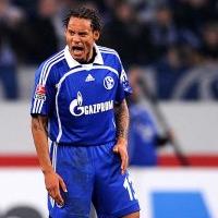 Jermaine Jones schreit seine Zusage für eine Vertragsverlängerung auf Schalke noch nicht heraus (Foto: firo).