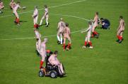 nakedFUSSBALL