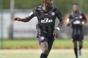 Clinton Asare hat sich im Probetraining erfolgreich für eine feste Verpflichtung beim VfB Homberg beworben.