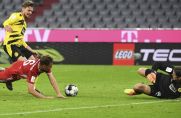 Die entscheidende Szene: Joshua Kimmich trifft im Fallen.