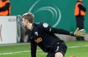 Hier trifft Justin Eilers im Dresden-Trikot im DFB-Pokal gegen den VfL Bochum.