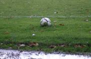 fußball, Regen, Platzsperre, Symbol, fußball, Regen, Platzsperre, Symbol