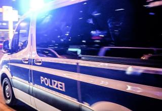 KFC - MSV: Straßensperrung nach Bus-Angriff! Polizei mit Gegenständen beworfen