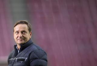 FC Schalke 04: Horst Heldt schließt Rückkehr nicht aus  