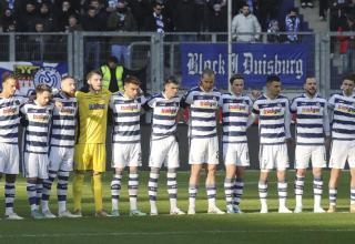 Die MSV-Mannschaft vor dem Spiel gegen Lübeck.