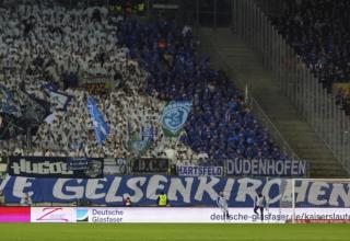 Im Laufe der zweiten Halbzeit stellten die S04-Fans den Support ein. Es blieb alles friedlich.