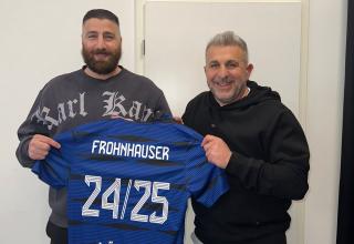 Der VfB Frohnhausen stellt sich neu auf: Trainer Issam Said (rechts) heißt seinen Bruder Chamdin Said im Trainerteam willkommen. 
