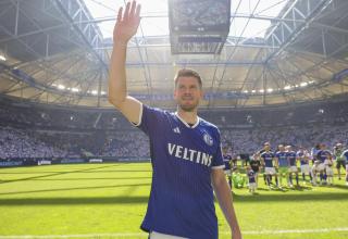 Simon Terodde bei seinem Schalke-Abschied am Ende der vergangenen Saison.