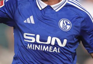 Ligaspitze: Das neue Heimtrikot des FC Schalke 04.