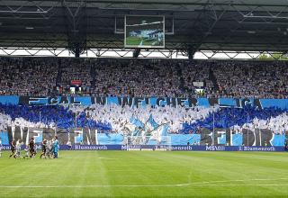 Die Fans des MSV Duisburg präsentierten vor Anpfiff eine Choreo.