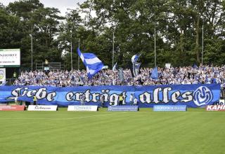 Schon in Gütersloh wurde der MSV von 6.000 Fans begleitet.