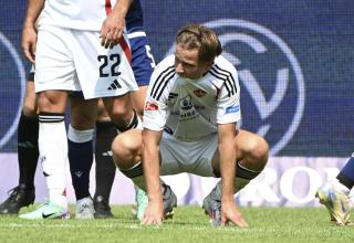 Caspar Jander musste mit Nürnberg trotz 2:0-Führung  beim KSC ohne Punkte nach Hause. Nun geht es gegen Schalke 04. 