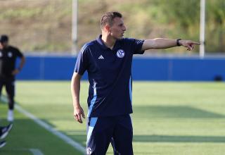 Jakob Fimpel, Trainer FC Schalke 04 II beim Spiel gegen den SV Rödinghausen.