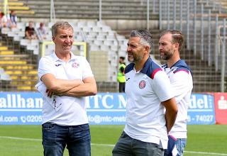 Thomas Richter (Sportvorstand), Gaetano Manno (Sportchef) und Rene Klingbeil (Trainer) sind unzufrieden.