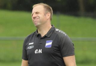 Ein enttäuschter Scherpenberg Trainer: Christian Mikolajczak.