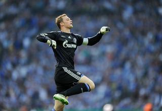 Manuel Neuer freut sich mit den Bayern auf Champions League auf Schalke. 