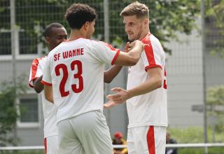 Jubelszenen mit Dominik Hanemann (rechts) wird es bei den Sportfreunden Wanne-Eickel nicht mehr geben. 