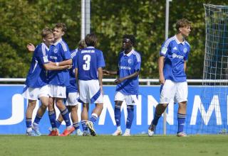 Schützenfest gegen RWO: Die U17 von Schalke 04.