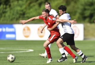 Marcel Faber (rotes Trikot) traf doppelt für RWE II. 