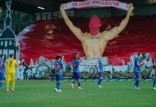 Eine Geburtstags-Choreo der Ultras der Sportfreunde Siegen. 