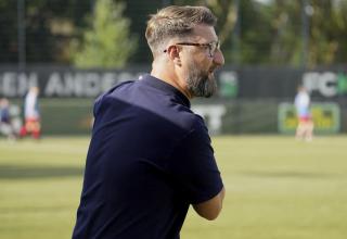 Kray-Trainer Bartosz Maslon  läuft mit dem FCK in der Landesliga den Ansprüchen noch hinterher. 