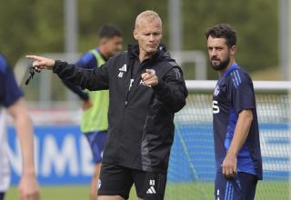 Darf erstmals bei Schalke von Anfang an ran: Amin Younes (rechts).