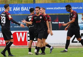 Erster Regionalliga-Sieg für Türkspor Dortmund!