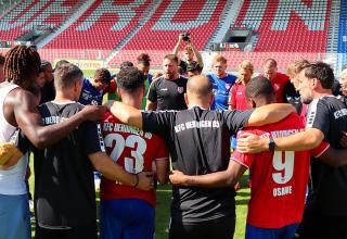 Rene Lewejohann und seine Mannschaft halten zusammen.