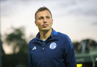 Jakob Fimpel will als Interimscoach des FC Schalke den zweiten Sieg feiern. 