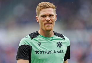 Hannover 96 muss gegen den FC Schalke auf Abwehrchef Marcel Halstenberg verzichten. 