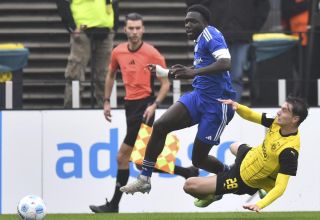 Zaid Amaussau-Tchibara (in blau) ist derzeit kaum zu stoppen.