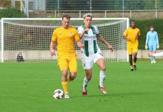 Noah Pesch (rechts) ist der beste Torjäger der Regionalliga West.