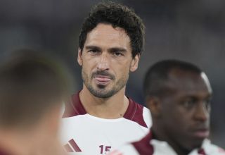 Mats Hummels: bei der AS Rom nur im Hintergrund.