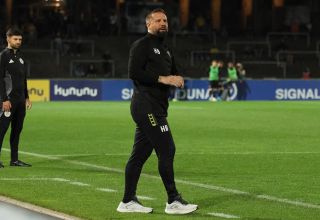 Selbstbewusst: Alemannia Aachens Trainer Heiner Backhaus.