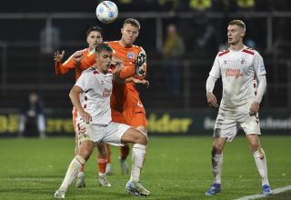 Der MSV Duisburg (orange) und der 1. FC Köln II teilten sich am Freitagabend die Punkte. 