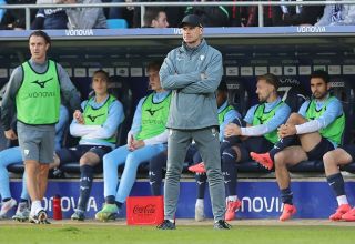 Markus Feldhoff verlor sein erstes Spiel mit dem VfL Bochum 0:5 gegen den FC Bayern. 