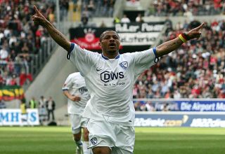 Joel Epalle, hier im Trikot des VfL Bochum, beim 3:0-Sieg in Frankfurt - im April 2007.