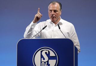 Vom 11. November 2001 bis zum 30. Juni 2020 war Clemens Tönnies Aufsichtsratschef auf Schalke.