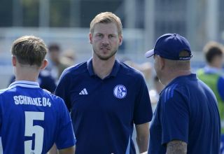 Muss um den Einzug in Liga A bangen: Thomas Bertels, Trainer der Schalker U17. 