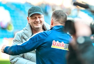 Georg Koch und MSV-Coach Dietmar Hirsch nach dem Spiel gegen Gladbach II. 