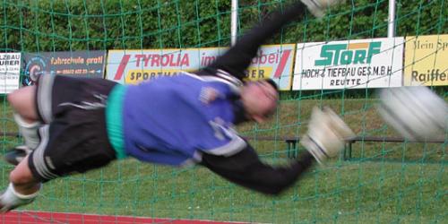 Keeper Marcel Sievers beweist Torriecher beim Treffer zum 3:3 in der Nachspielzeit 