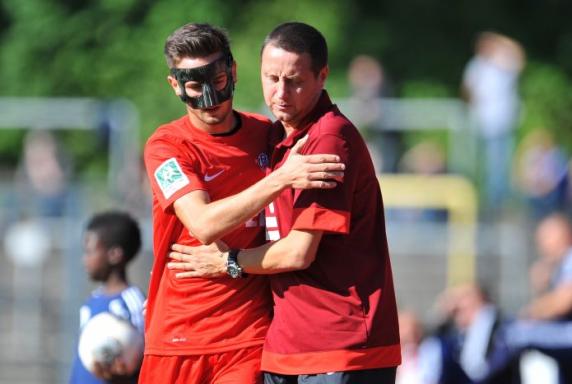 RWE: Maskenmann Fring über das Schalke-Spiel und den Trainer