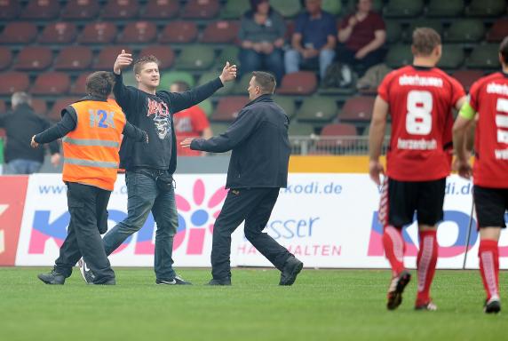 RWO - Aachen: Ausschreitungen im Stadion Niederrhein