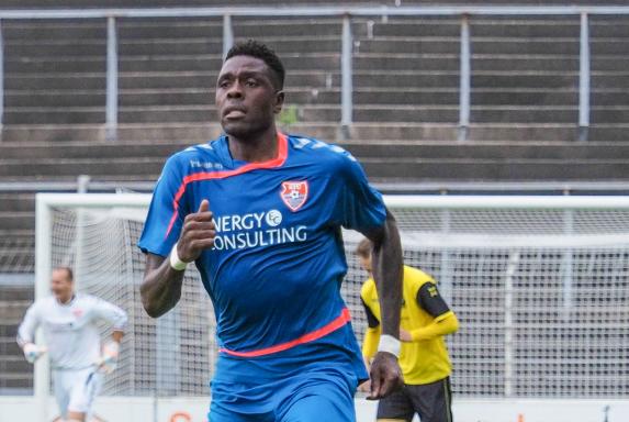 KFC Uerdingen, Mohamadou Idrissou, Saison 2015/2016, KFC Uerdingen - SC Kapellen-Erft, KFC Uerdingen, Mohamadou Idrissou, Saison 2015/2016, KFC Uerdingen - SC Kapellen-Erft