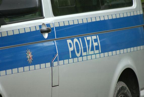 Polizei, Symbolfoto, Symbolbild, Symbol, Polizeiauto, Polizei, Symbolfoto, Symbolbild, Symbol, Polizeiauto