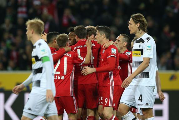 Müller trifft in Gladbach: Riesenschrift für die Bayern