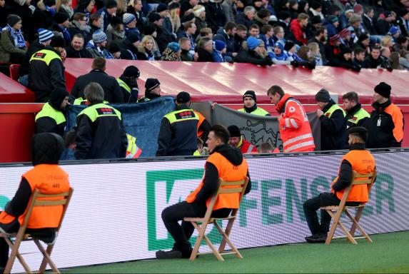 Drama in Leverkusen: Schalke-Fan schwer verletzt