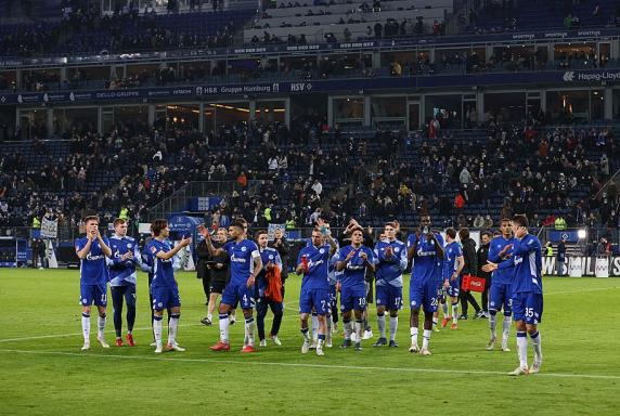 Schalke: Fans feiern die Mannschaft - "Ihr macht uns wieder stolz"