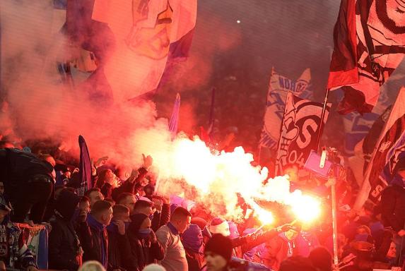 Pyrotechnik legalisieren? Schalke befragt seine Mitglieder