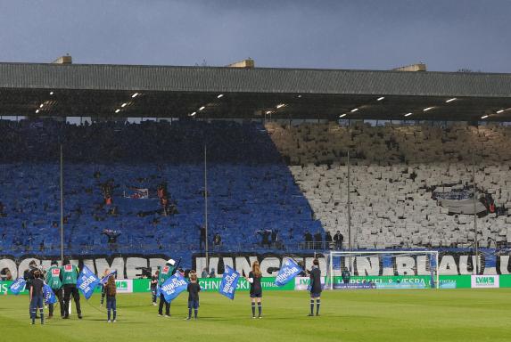 VfL Bochum: Vor Augsburg-Spiel - VfL-Fans mit riesiger Choreo